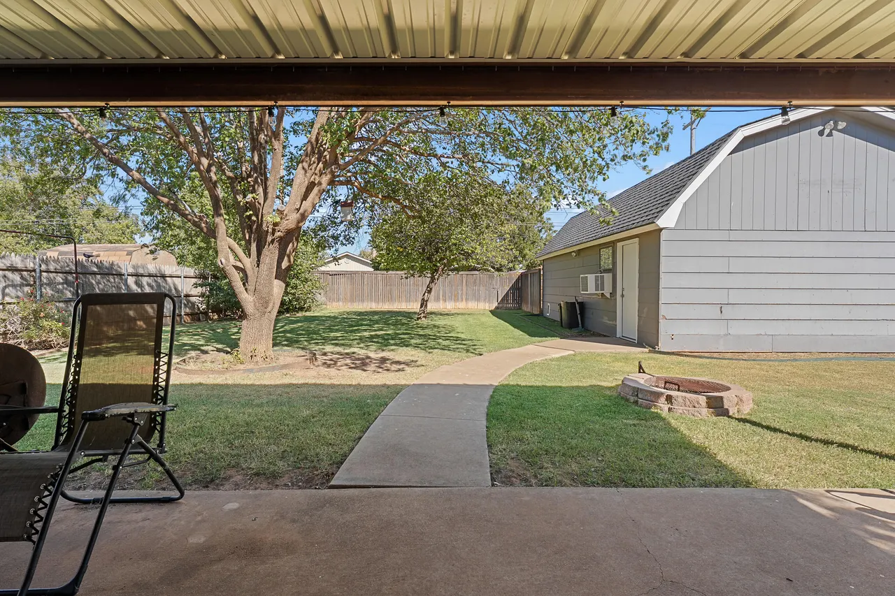 Photo 19 — 1011 13th Street, Shallowater, TX 79363
