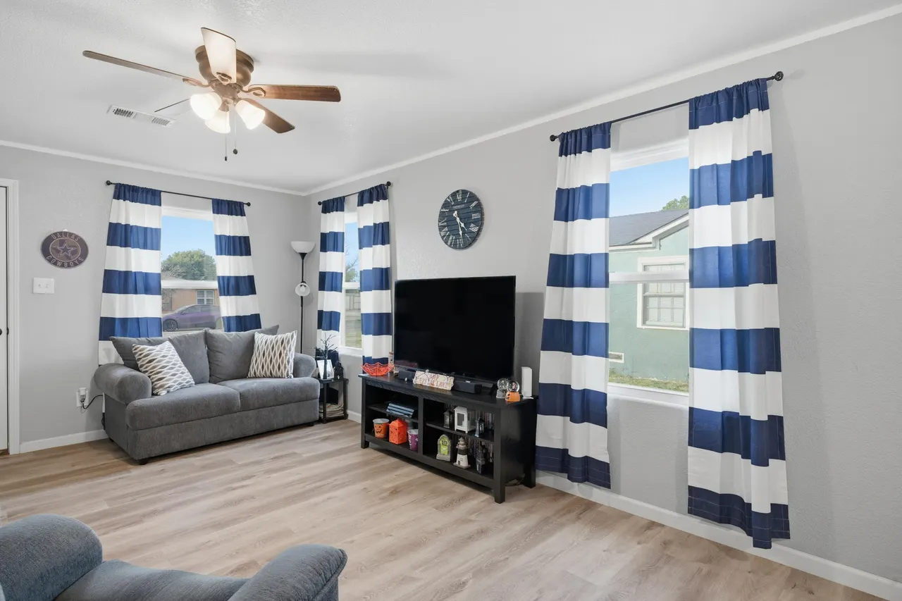 Photo 6 — 915 E Cardwell Street, Brownfield, TX 79316