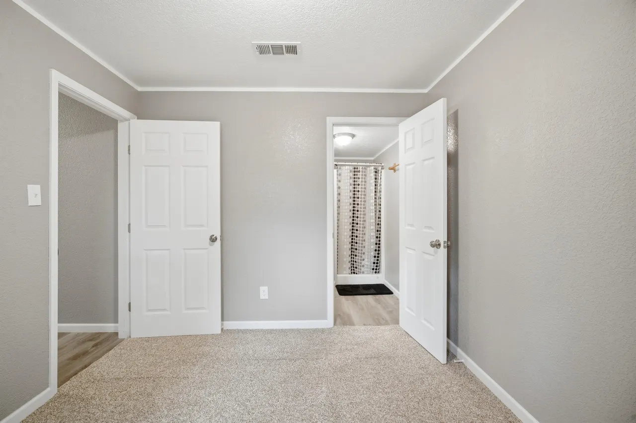 Photo 20 — 915 E Cardwell Street, Brownfield, TX 79316