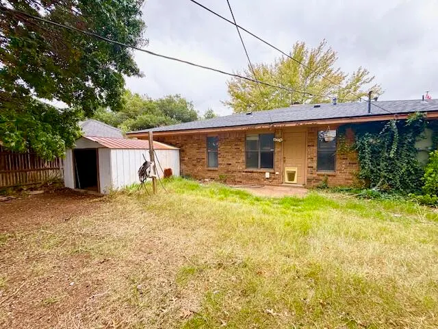 Photo 11 — 4710 65th Street, Lubbock, TX 79414
