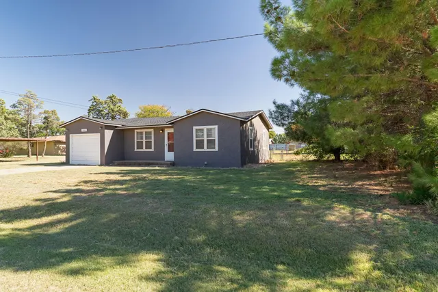 Photo 3 — 1806 E 5th Street Street, Petersburg, TX 79250