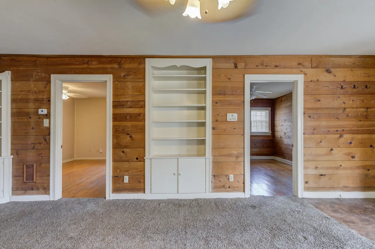 Photo 8 — 1912 24th Street, Lubbock, TX 79411