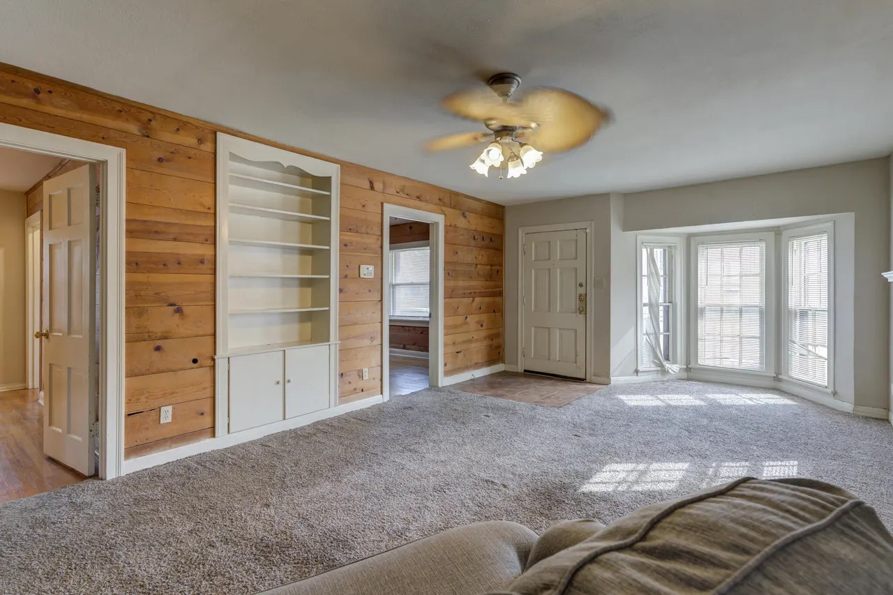 Photo 9 — 1912 24th Street, Lubbock, TX 79411