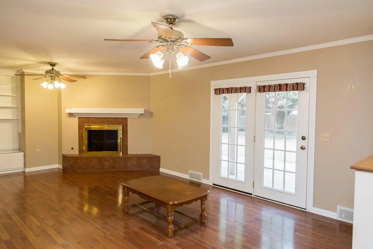 Photo 12 — 1209 Dallas Street, Plainview, TX 79072