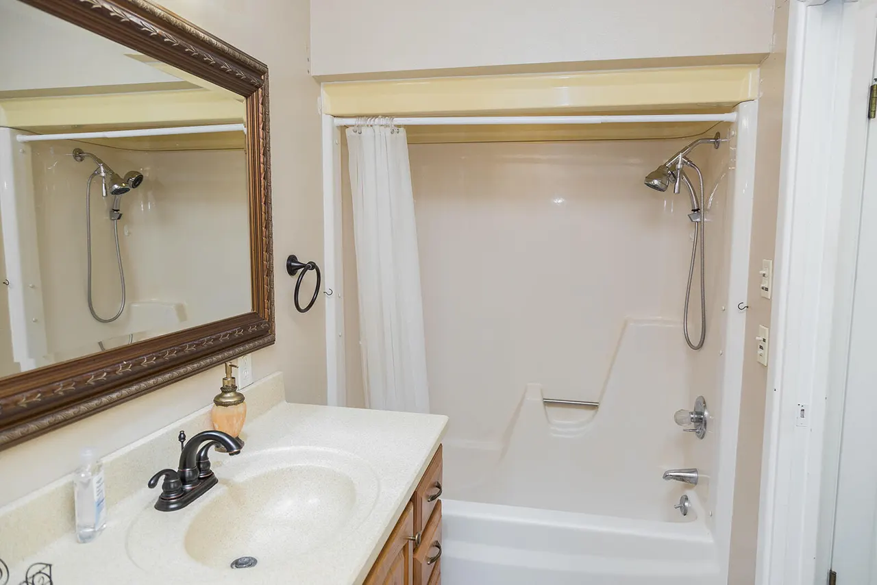 Photo 21 — 1209 Dallas Street, Plainview, TX 79072