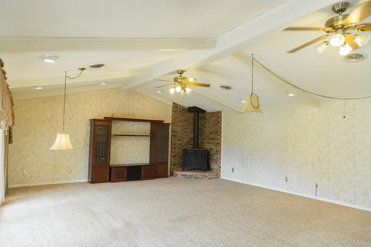 Photo 23 — 1209 Dallas Street, Plainview, TX 79072