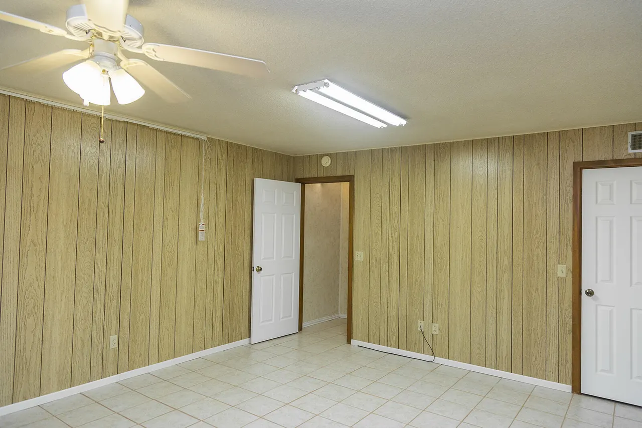Photo 32 — 1209 Dallas Street, Plainview, TX 79072