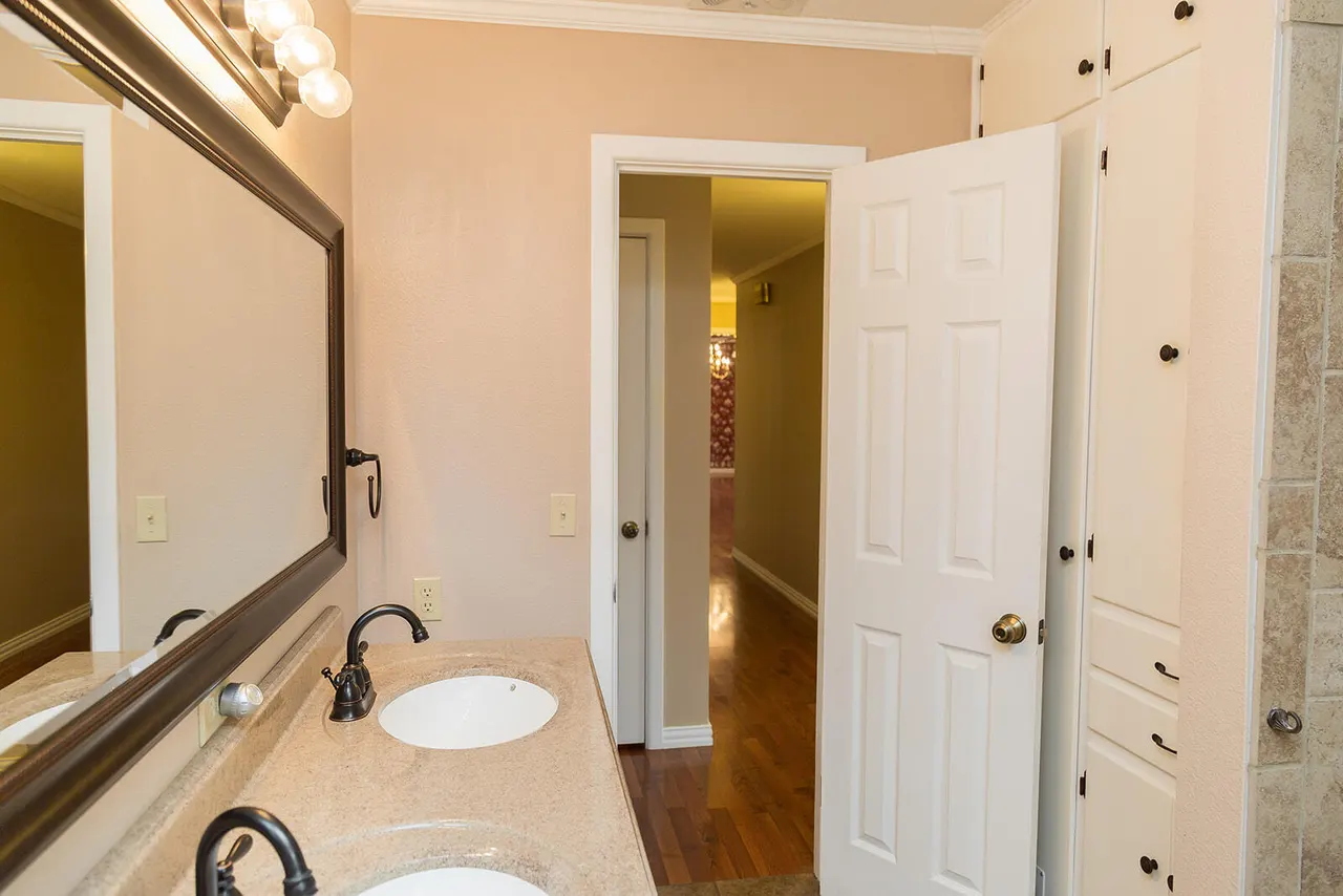 Photo 41 — 1209 Dallas Street, Plainview, TX 79072