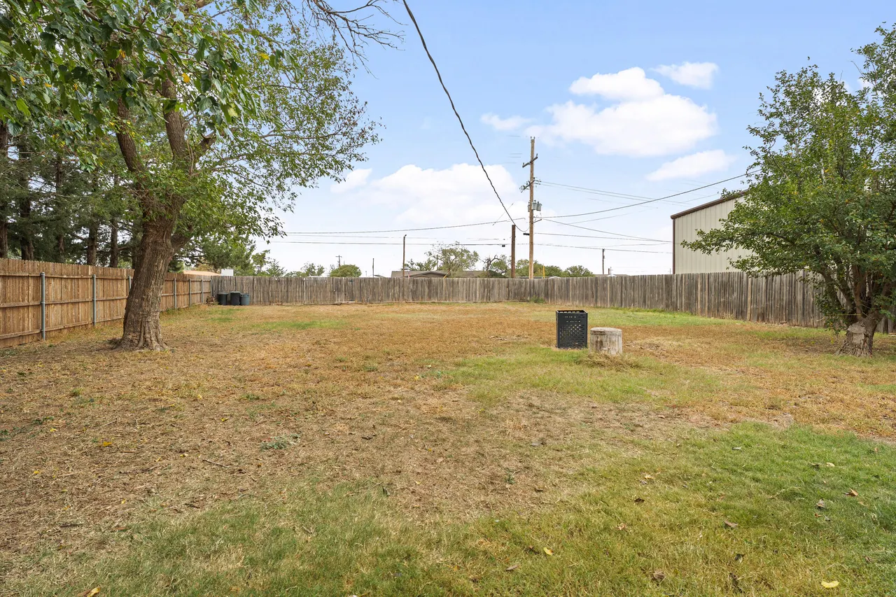 Photo 21 — 726 6th Street, Wolfforth, TX 79382