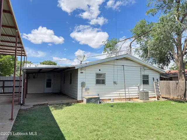 Photo 3 — 5303 38th Street, Lubbock, TX 79414