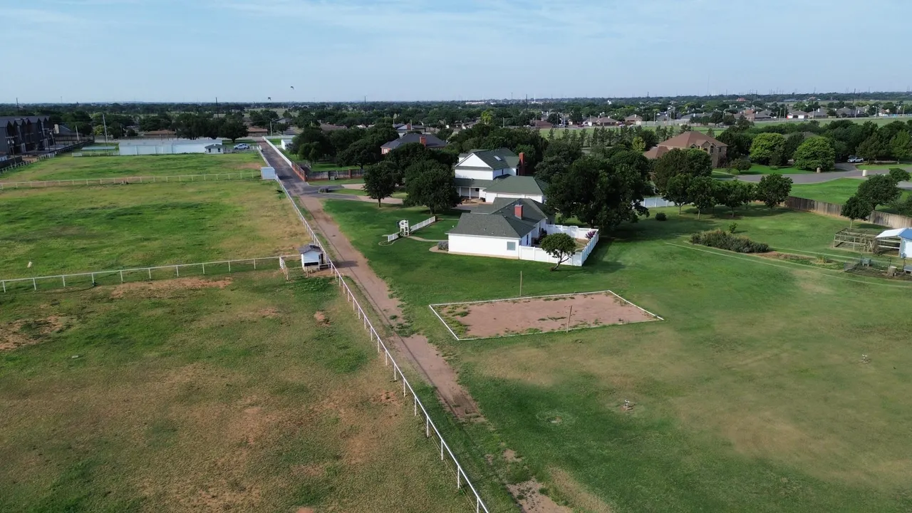 Photo 58 — 5924 Erskine Street, Lubbock, TX 79416