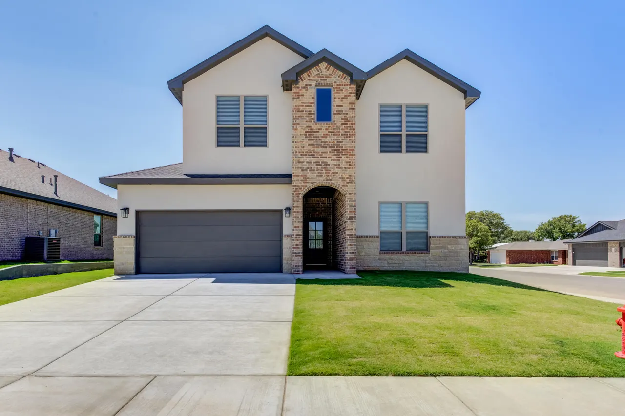 Photo 2 — 601 E 13th Street, Wolfforth, TX 79382