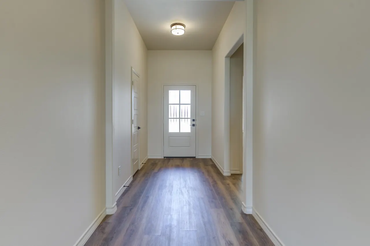 Photo 5 — 612 E 13th Street, Wolfforth, TX 79382