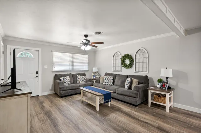 Photo 5 — 3816 49th Street, Lubbock, TX 79413