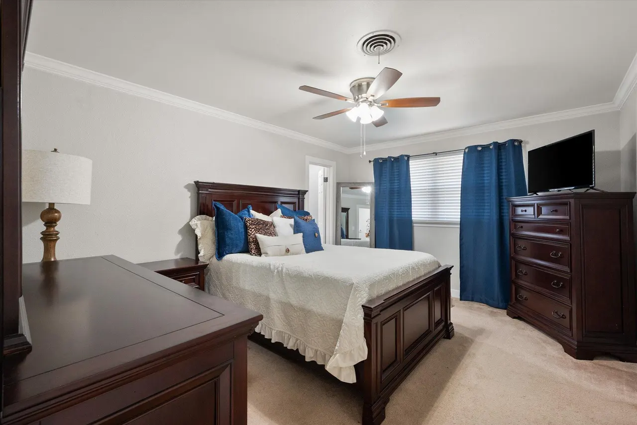 Photo 13 — 3816 49th Street, Lubbock, TX 79413