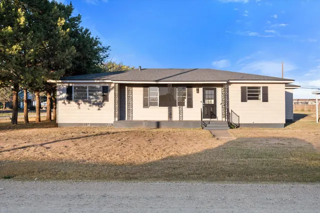 Photo 3 — 1312 Culpepper Avenue, Wilson, TX 79381