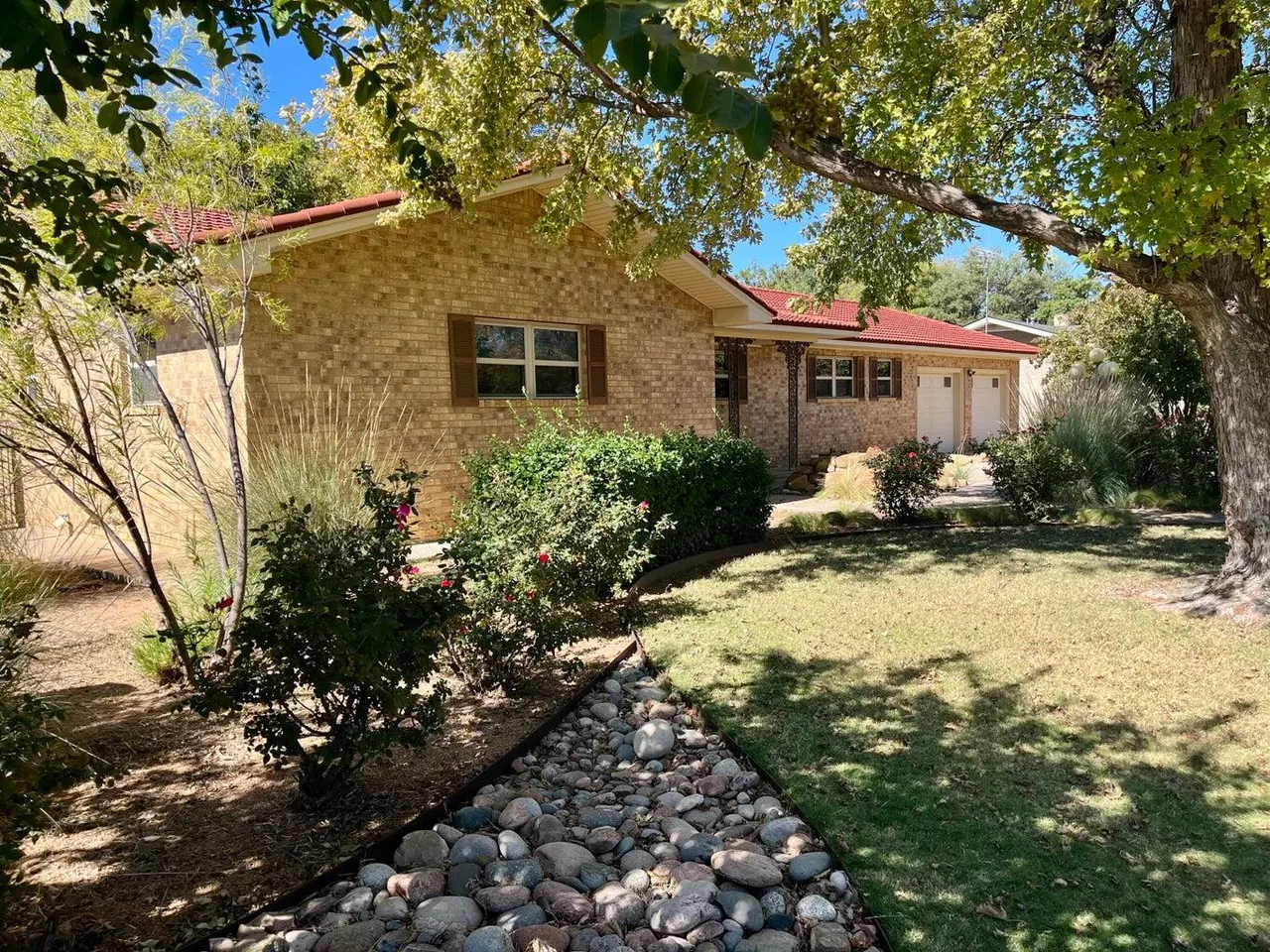 Photo 2 — 1407 Amarillo Street, Plainview, TX 79072