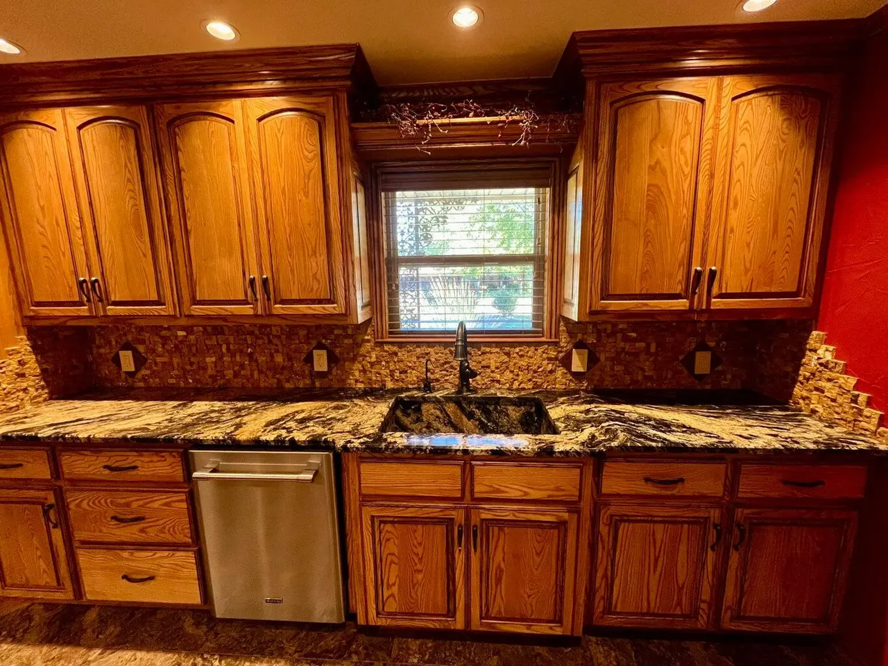 Photo 11 — 1407 Amarillo Street, Plainview, TX 79072