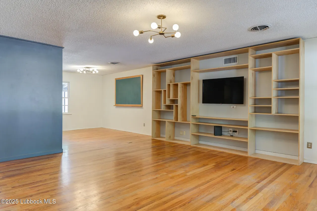 Photo 3 — 3309 22nd Street, Lubbock, TX 79410