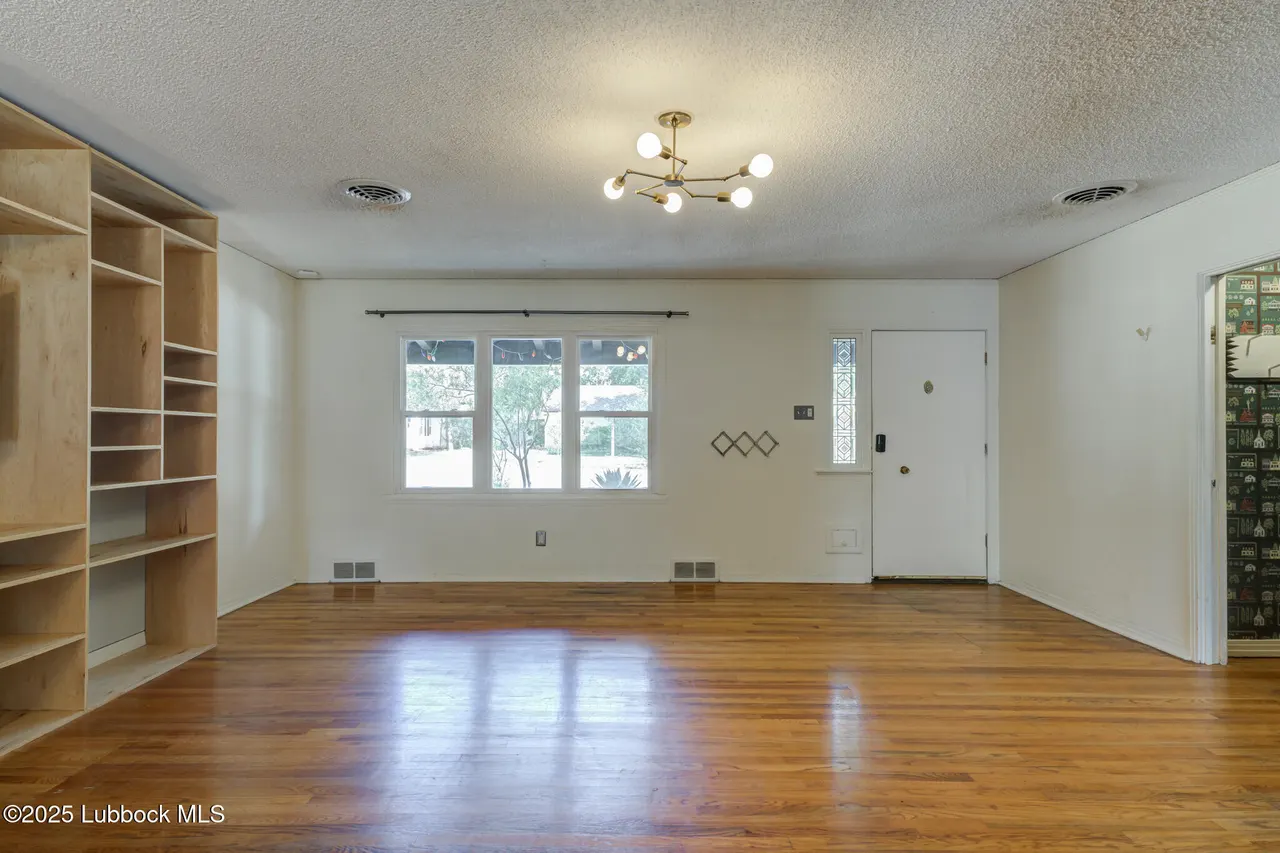 Photo 5 — 3309 22nd Street, Lubbock, TX 79410