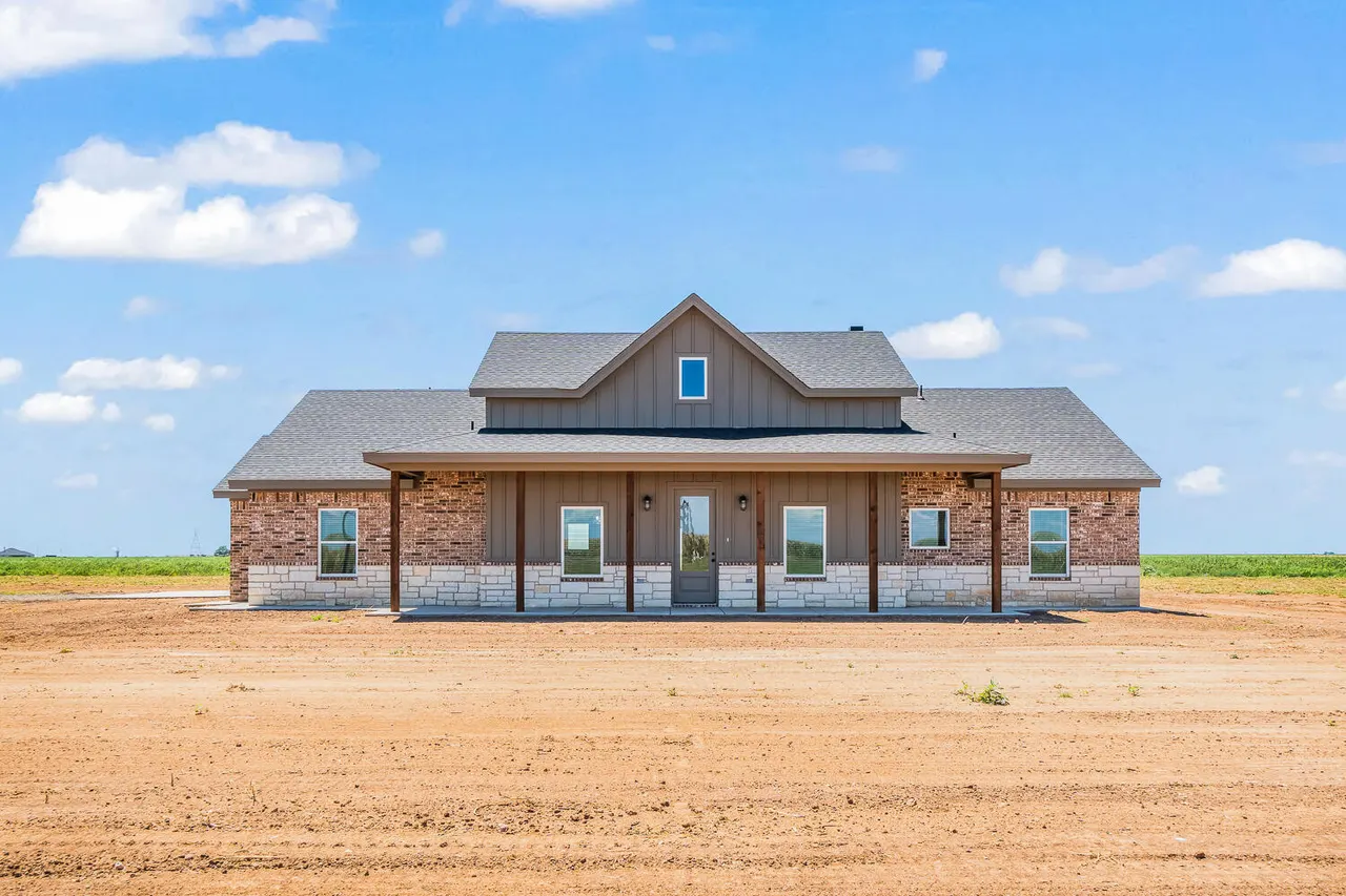 Front exterior — 10611 N Farm To Market Rd 1729, Idalou, TX 79329