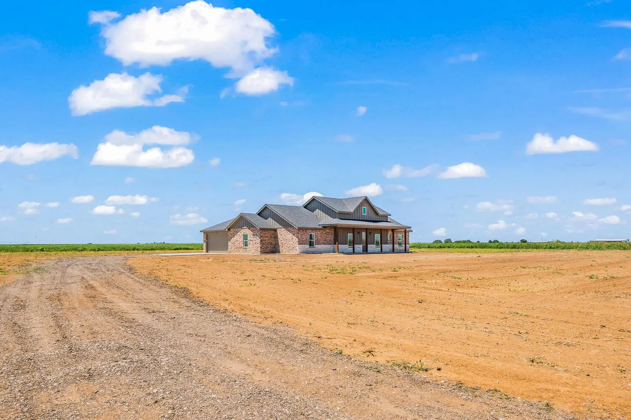 Photo 4 — 10611 N Farm To Market Rd 1729, Idalou, TX 79329