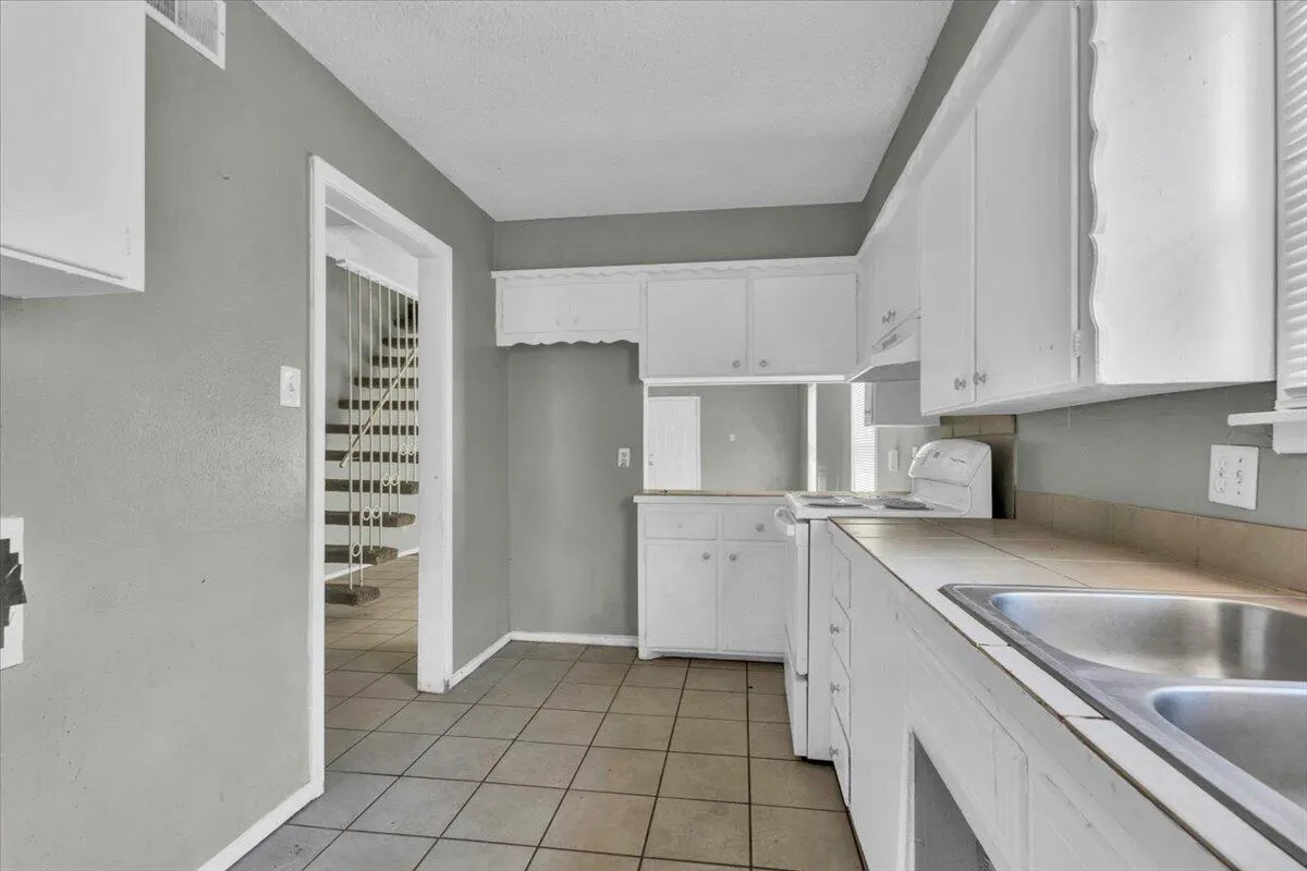 Photo 2 — 1341 65th Drive, Lubbock, TX 79412