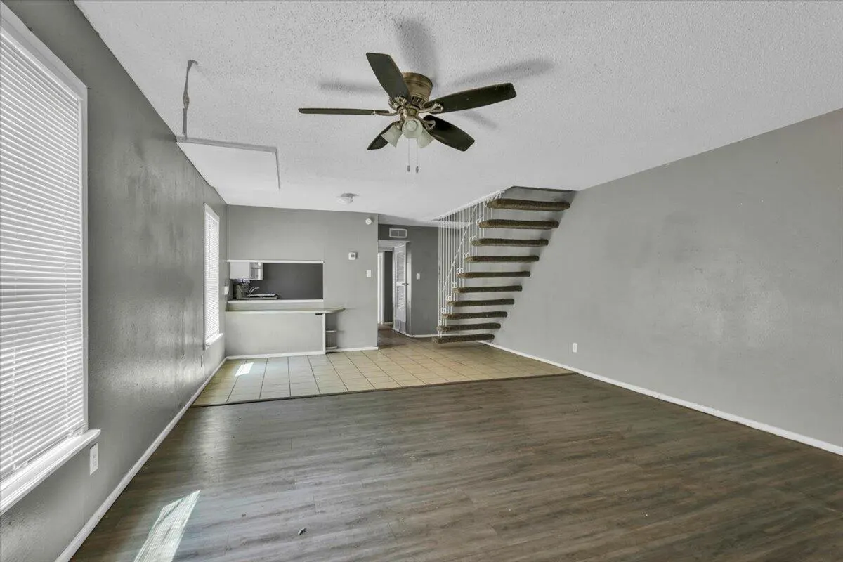Photo 5 — 1341 65th Drive, Lubbock, TX 79412