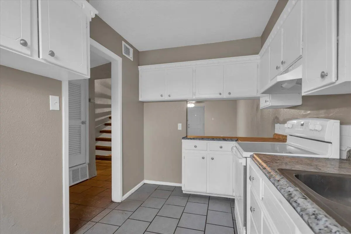Photo 13 — 1341 65th Drive, Lubbock, TX 79412