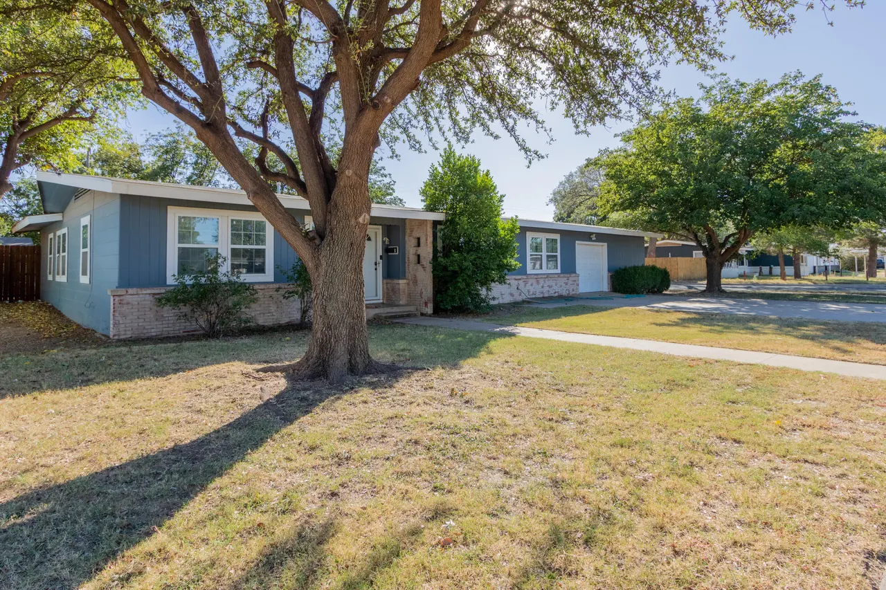 Photo 3 — 4021 38th Street, Lubbock, TX 79413