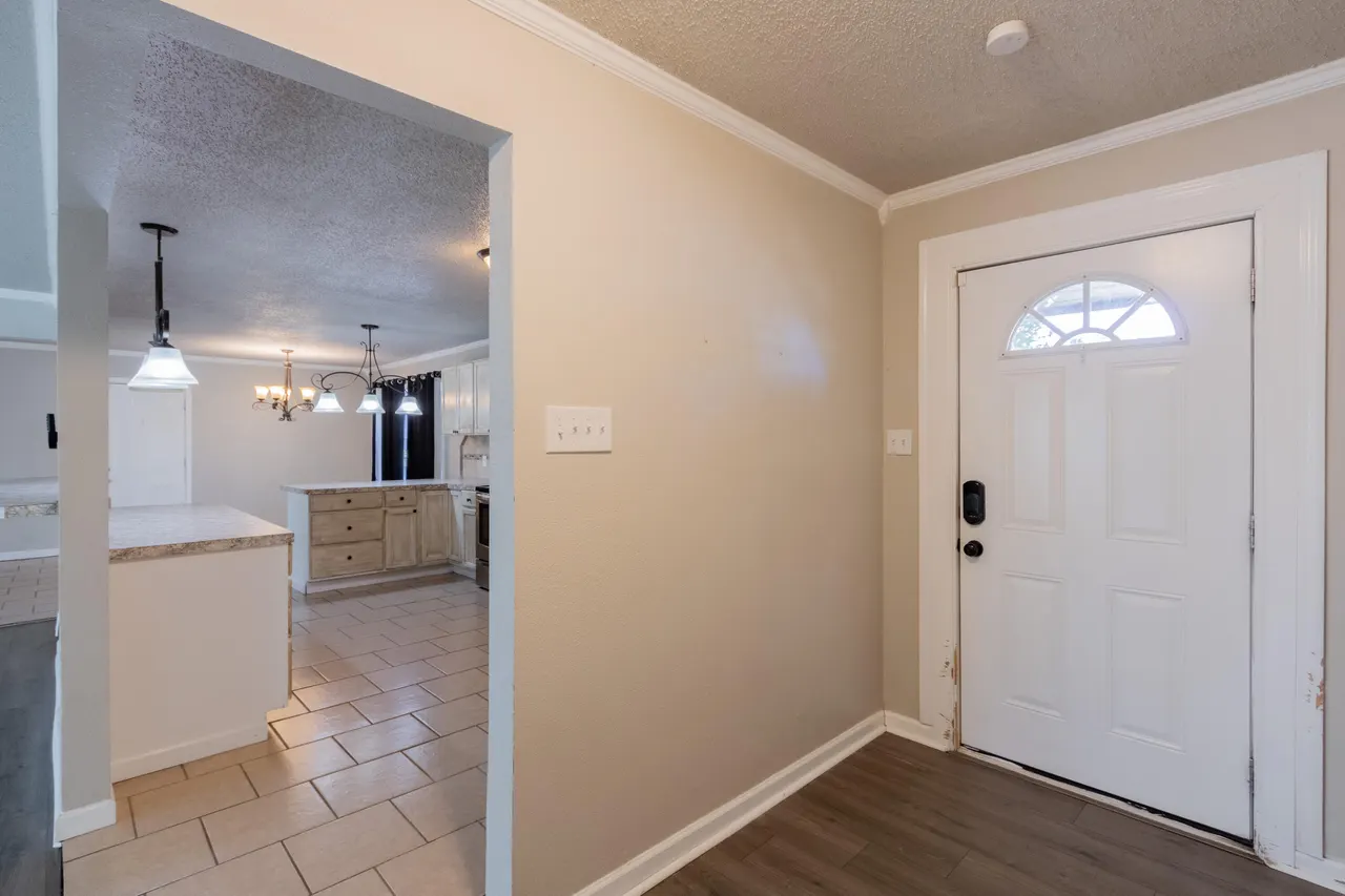 Photo 5 — 4021 38th Street, Lubbock, TX 79413