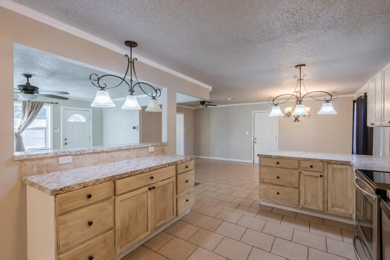 Photo 8 — 4021 38th Street, Lubbock, TX 79413