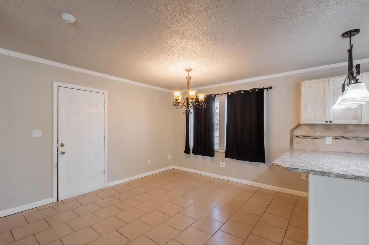 Photo 11 — 4021 38th Street, Lubbock, TX 79413