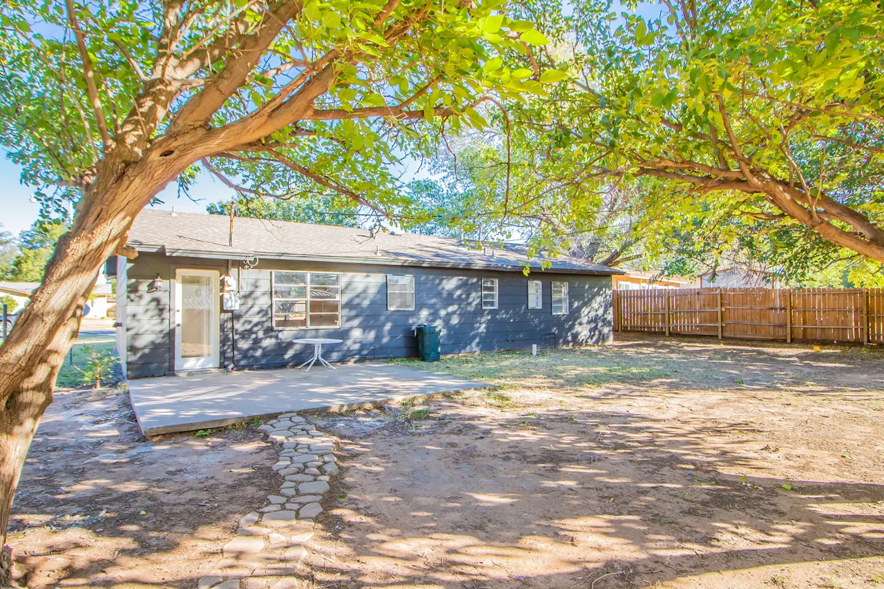 Photo 13 — 6027 Orlando Avenue, Lubbock, TX 79413