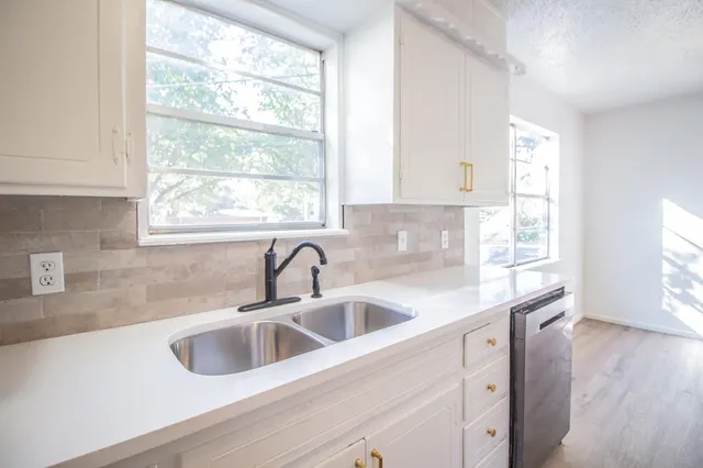 Photo 4 — 6027 Orlando Avenue, Lubbock, TX 79413