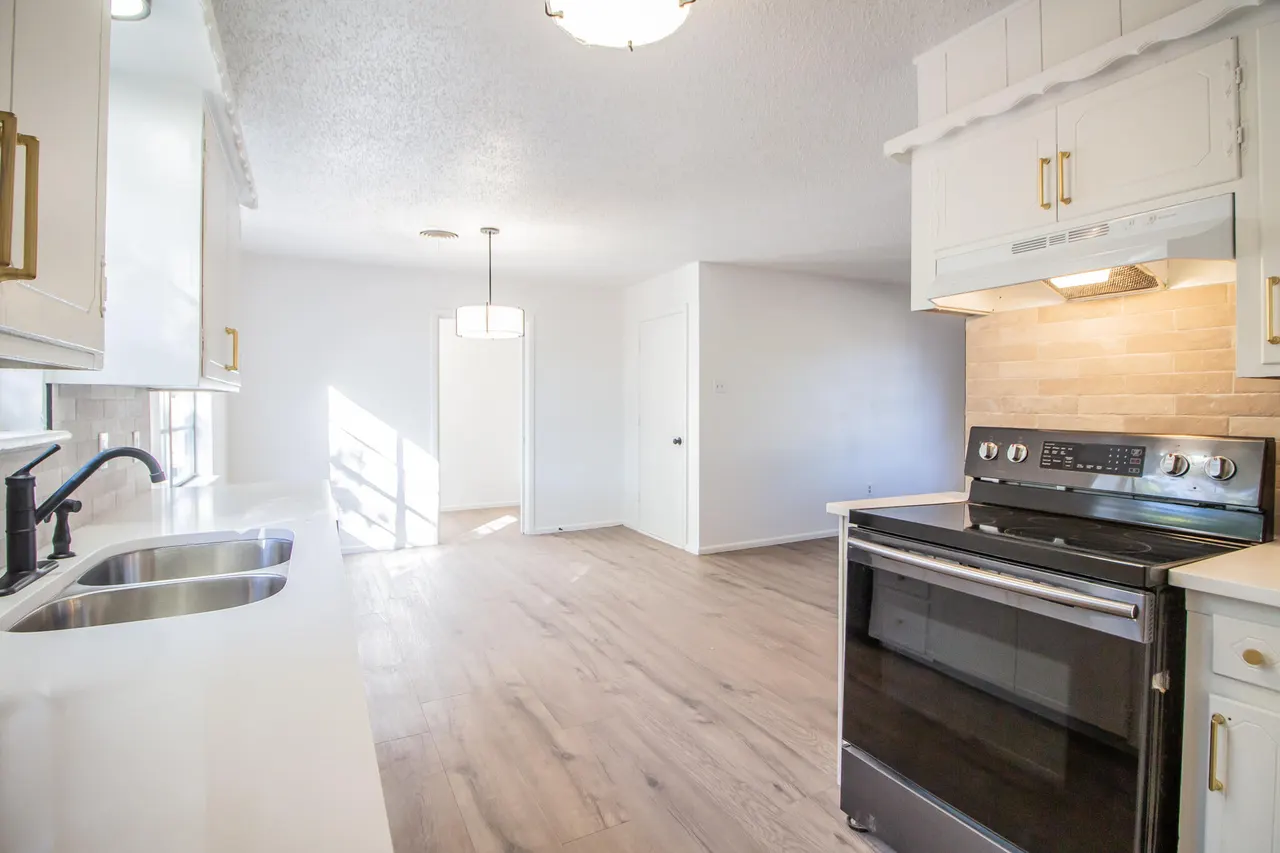 Photo 5 — 6027 Orlando Avenue, Lubbock, TX 79413