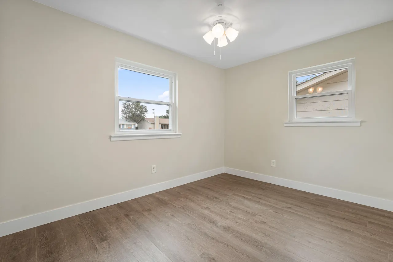 Photo 13 — 5223 41st Street, Lubbock, TX 79414