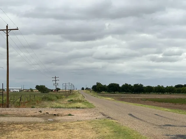 Photo 4 — 660 Justin Road, Levelland, TX 79336