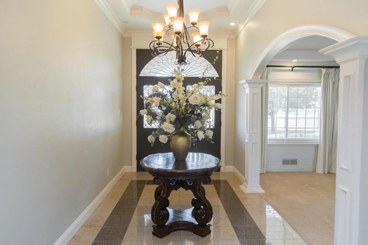 Photo 9 — 1308 W 24th Street, Plainview, TX 79072