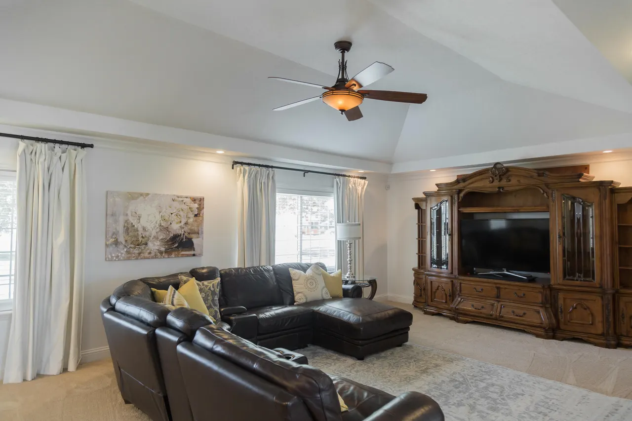 Photo 12 — 1308 W 24th Street, Plainview, TX 79072