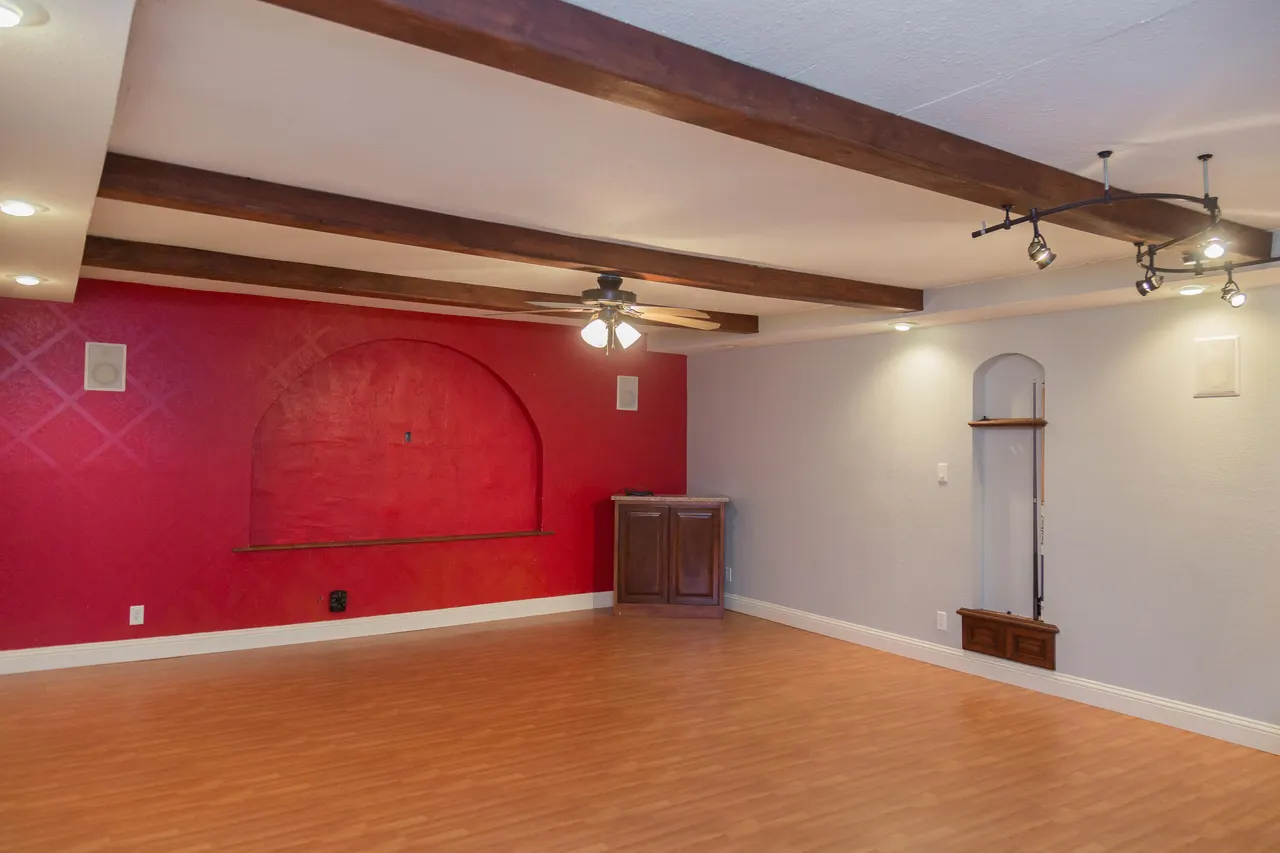 Photo 37 — 1308 W 24th Street, Plainview, TX 79072