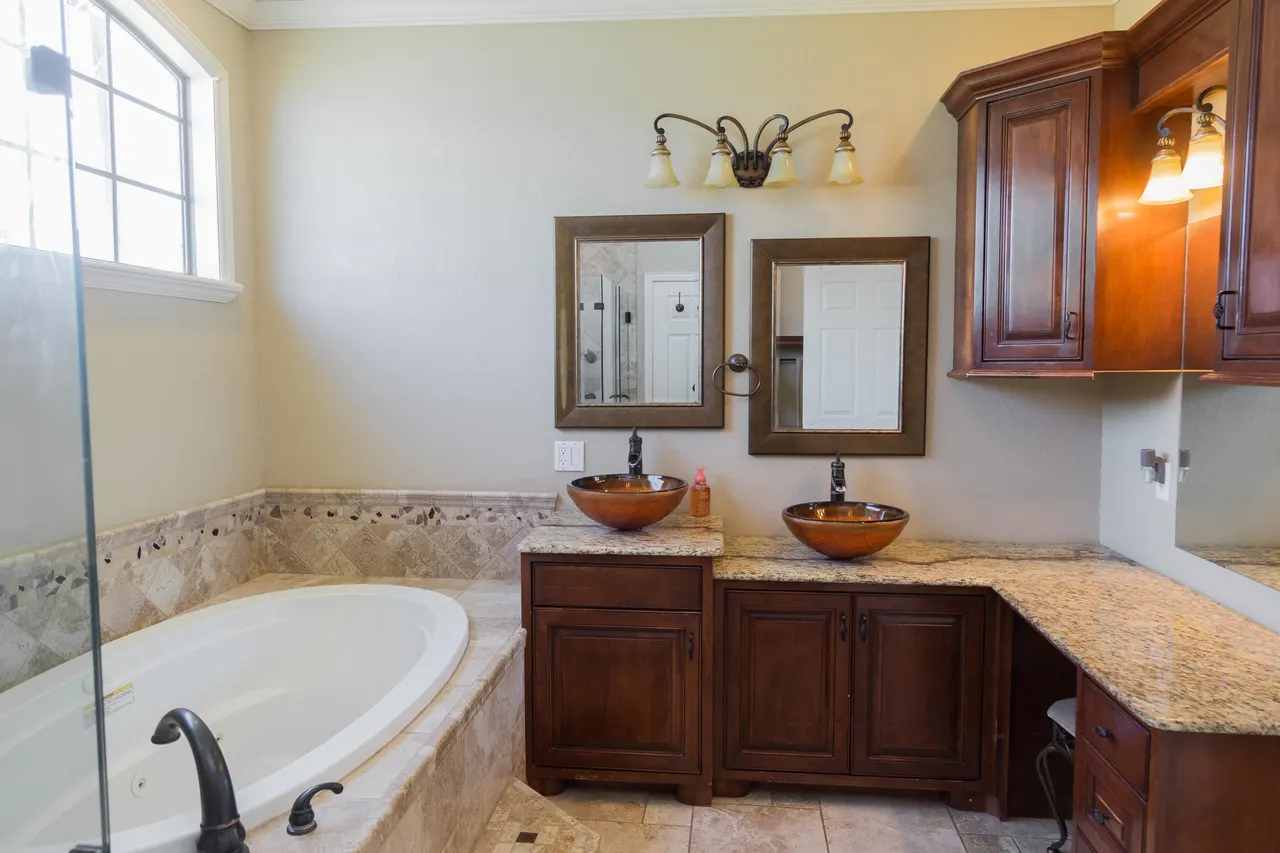 Photo 47 — 1308 W 24th Street, Plainview, TX 79072