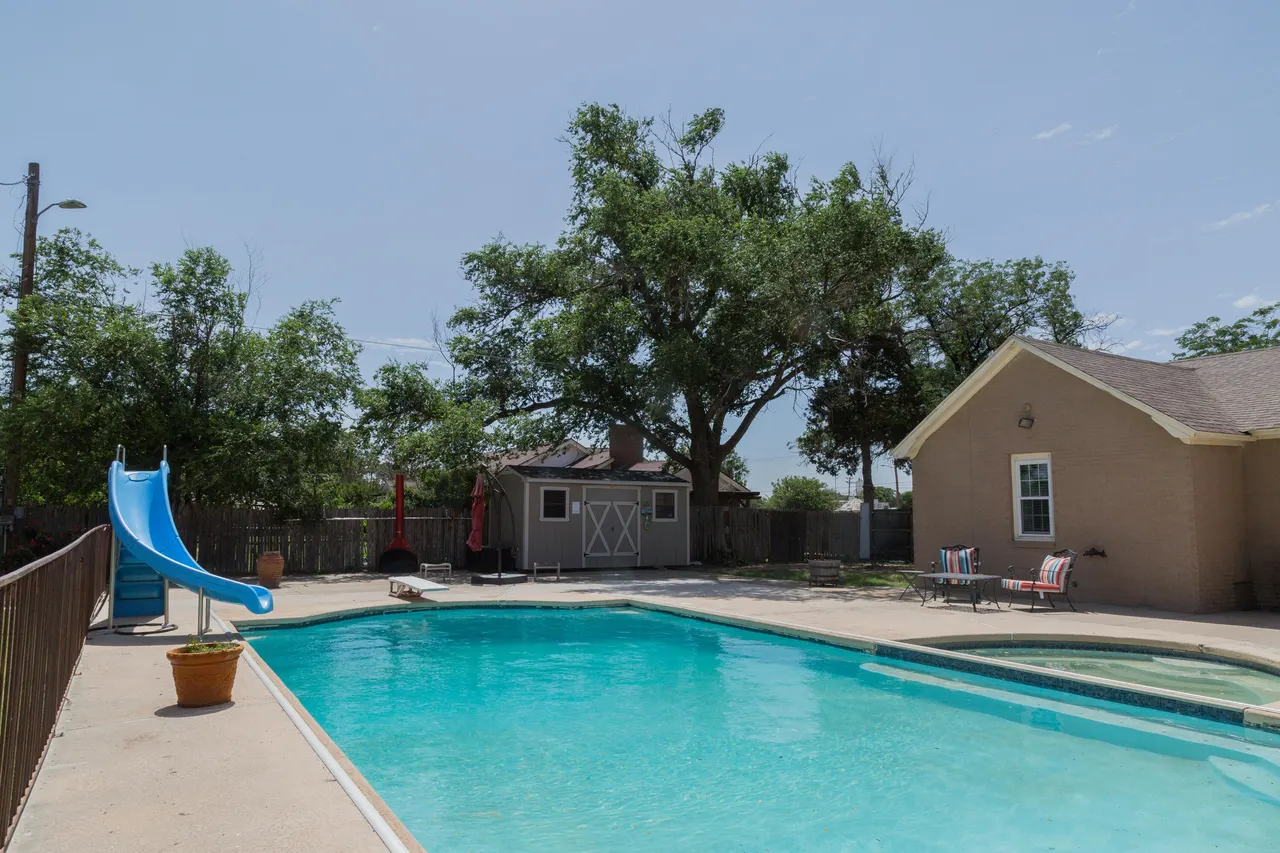 Photo 74 — 1308 W 24th Street, Plainview, TX 79072