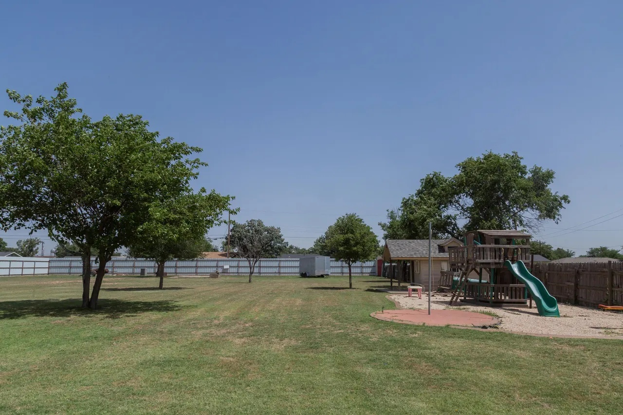 Photo 81 — 1308 W 24th Street, Plainview, TX 79072