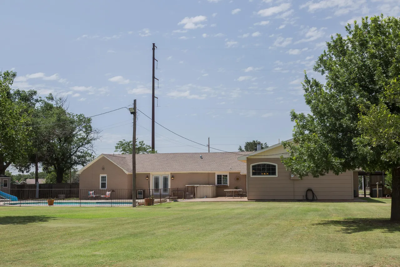 Photo 83 — 1308 W 24th Street, Plainview, TX 79072