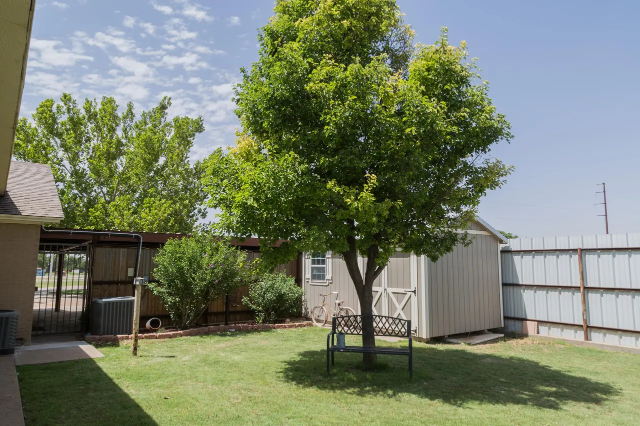 Photo 85 — 1308 W 24th Street, Plainview, TX 79072