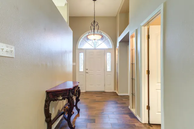 Photo 8 — 1 Squaw Lane, Ransom Canyon, TX 79366