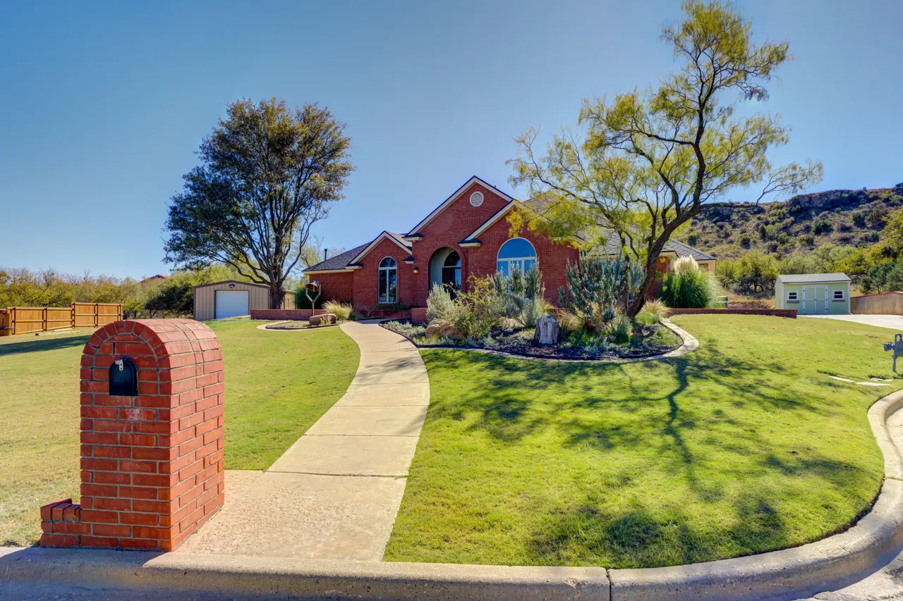 Photo 2 — 1 Squaw Lane, Ransom Canyon, TX 79366