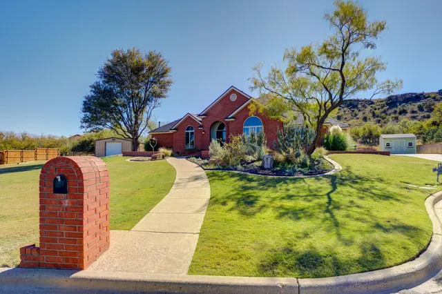 Photo 2 — 1 Squaw Lane, Ransom Canyon, TX 79366
