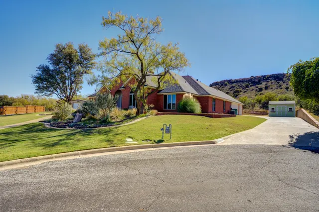 Photo 5 — 1 Squaw Lane, Ransom Canyon, TX 79366